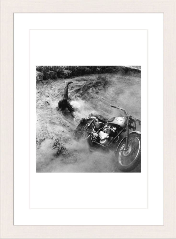 20 x 30 cm, Framed - White Maple (B&W) Mogens von Haven