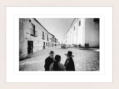 30 x 20 cm, Framed - White Maple (B&W) Matt Black