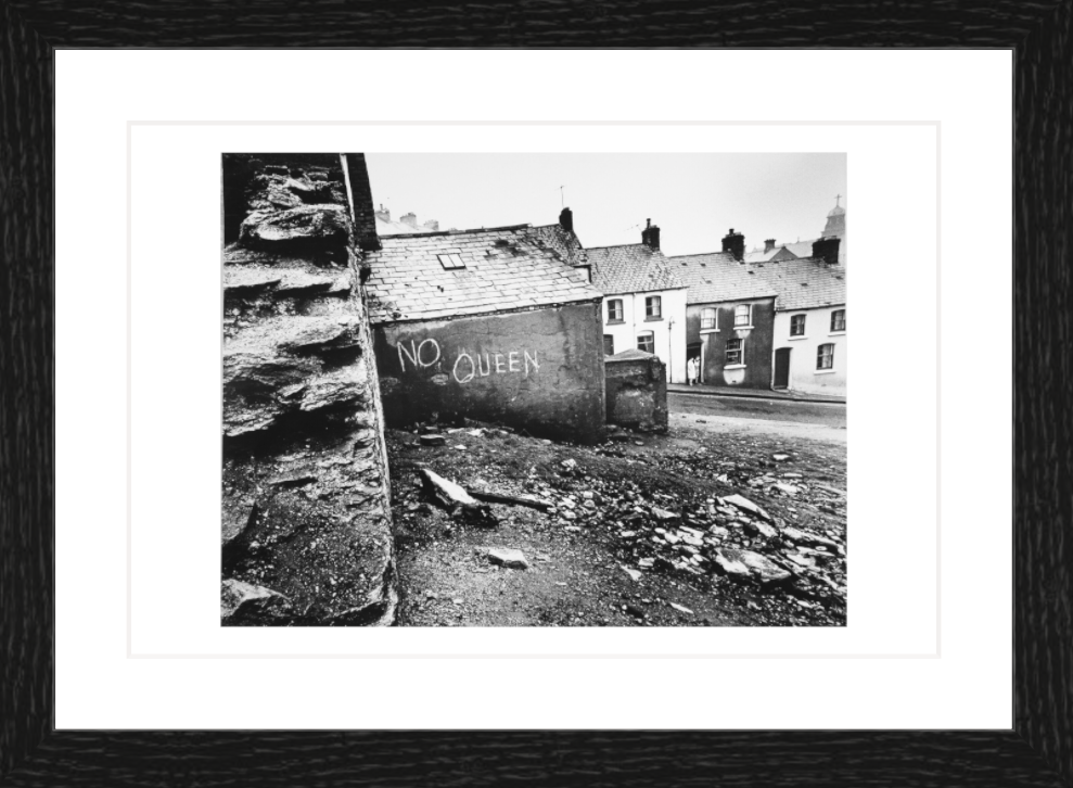 30 x 20 cm, Framed - Black Oak (B&W) Henning Christoph