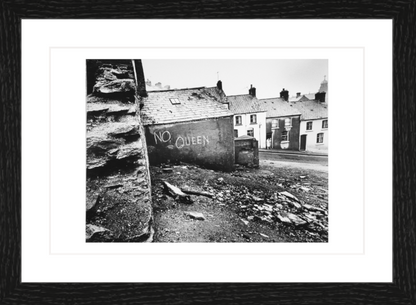 30 x 20 cm, Framed - Black Oak (B&W) Henning Christoph