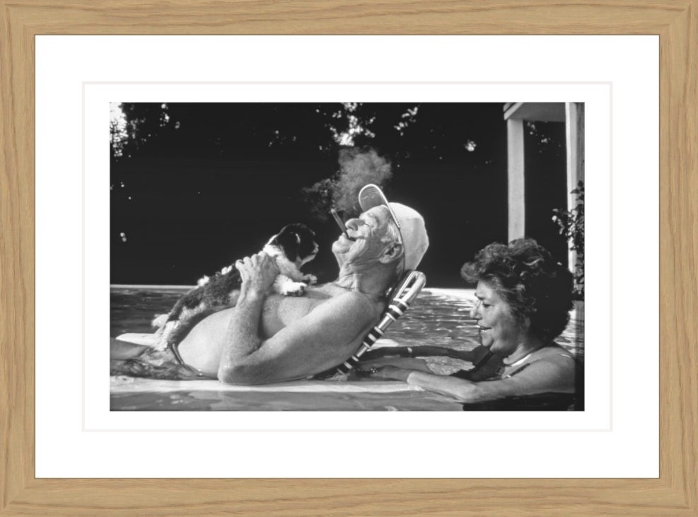 30 x 20 cm, Framed - Oak (B&W) Harry Benson