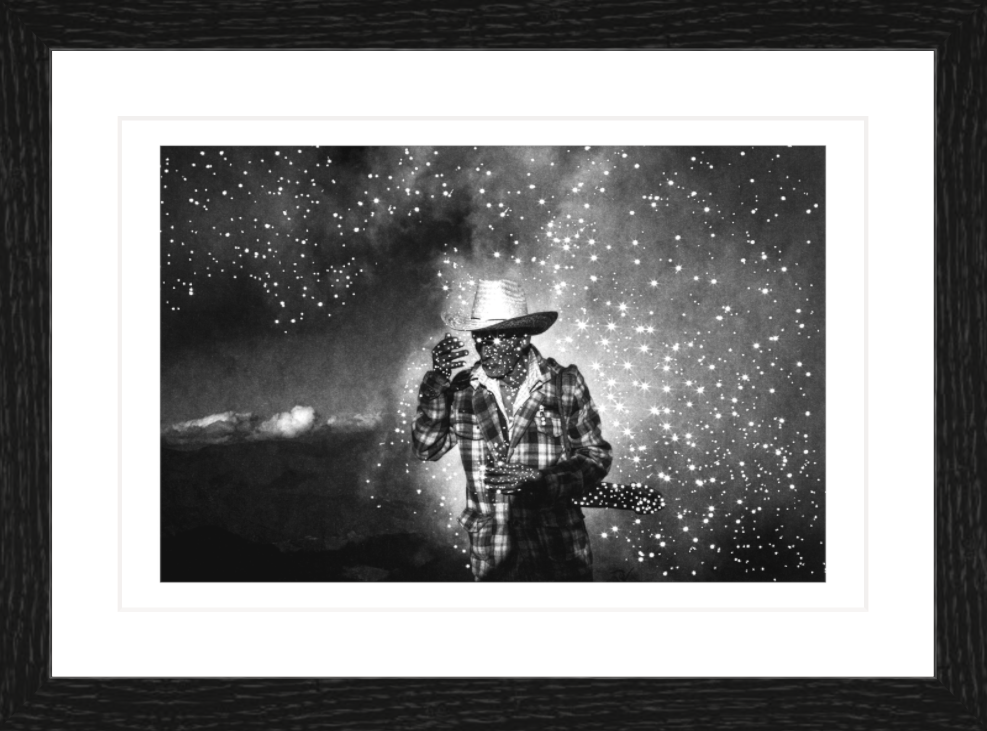 30 x 20 cm, Framed - Black Oak (B&W) Yael Martínez